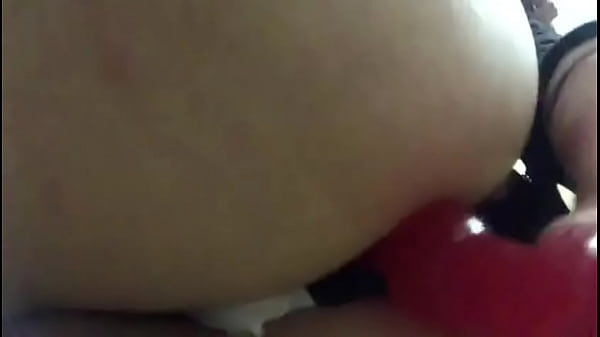 Enseñando a latimida_de mi mujer a tocarse lacolita_me costoconvencerla