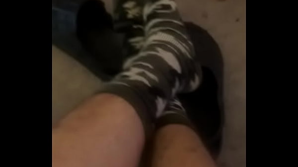 PosteDOakFoxxyV – New update #10 – my feet fetish – Oct 07, 2024