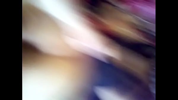 Play MP4 - Me cojo a mi tia cuando esta sola