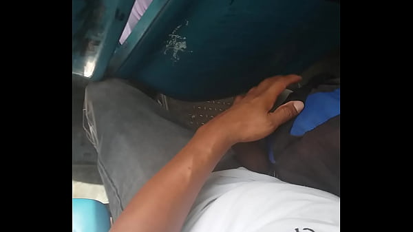 Play MP4 - chacal se pajea en autobus