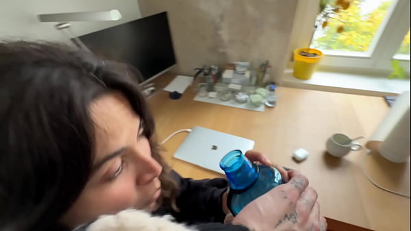 Nonton He Uses Me, Fucks My Ass And Films His Cum Dripping Out Of It thumbnail