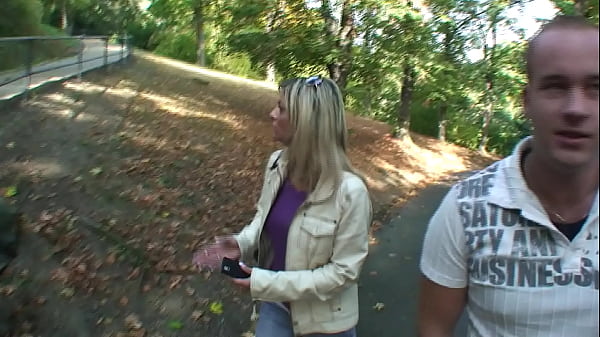 Nonton Horny Blonde Picked Up On The Street And Anal Fucked In The Park thumbnail