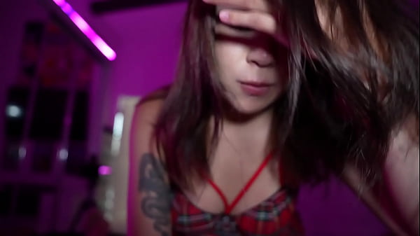 Nonton Horny Stripper Sherrie Moon Teases Teddy Tarantino's Dick With Her Split Tongue thumbnail