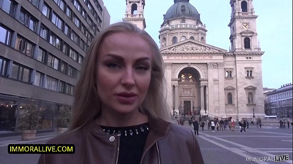 Play MP4 - Funny Fellow from England Wins Over Busty Blonde MILF with His Humor