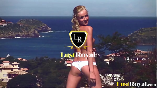 Nonton Gorgeous Young Ecuadorian Gives Me A Very Persuasive Interrogation thumbnail