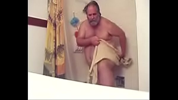 Play MP4 - Me taking a shower
