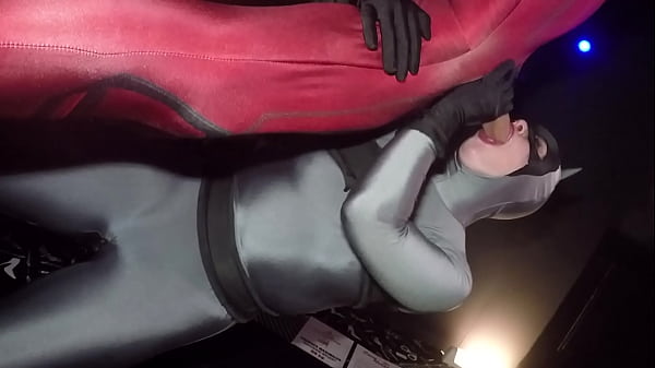 She Wear Zentai Of Catwoman And Fuck Hard thumbnail