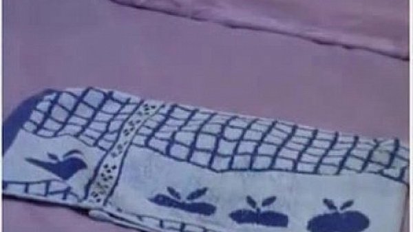 Young babe fucks ass and pussy until she squirts 