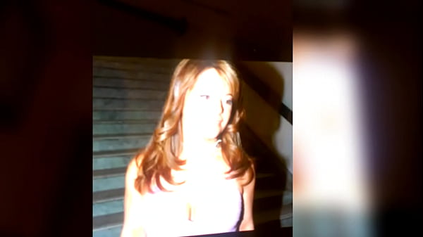 Tribute sur une milf de la radio du quebec 