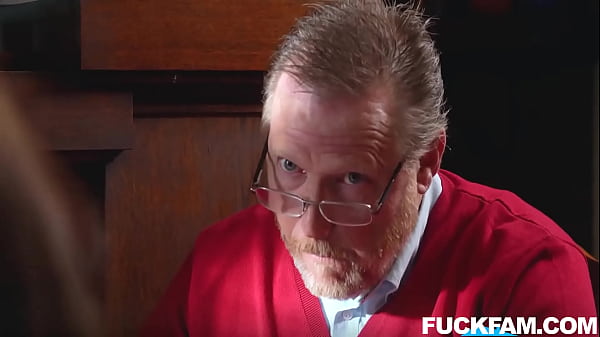 Play MP4 - Gal Ritchie & Aubree Valentine Share Stepbro&rsquo;s Cock in Family Fuck Fest&excl;