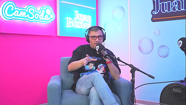 Play MP4 - MILF Lina Henao squirts and fucks a stranger until she cums hard&excl;