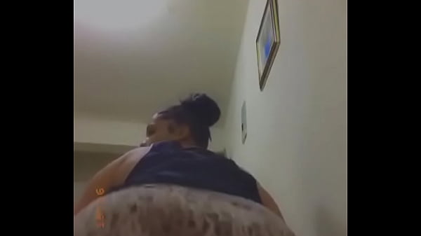 Sigueme y subo el video completo con una polla en su culo 