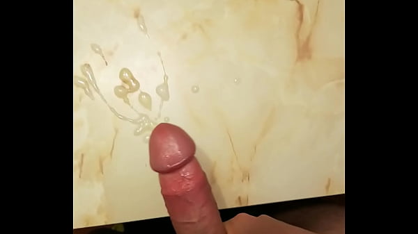 Play MP4 - Masturbating