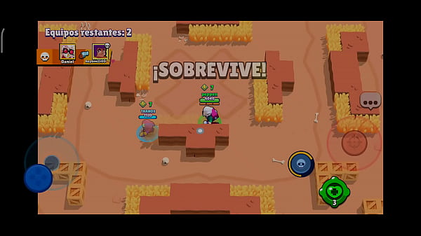 Nonton Un Hombre Juega Con Su Celular thumbnail