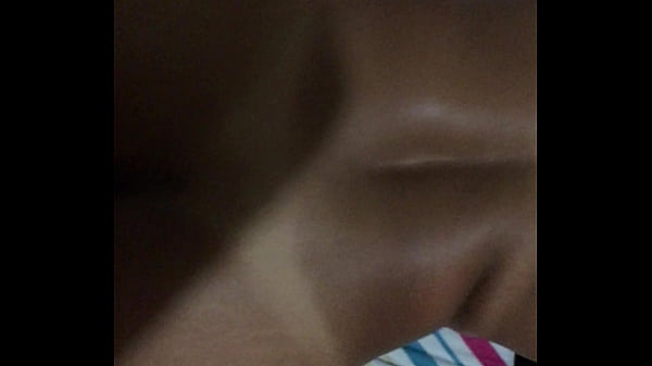 morena gemendo com a piroca no cu 