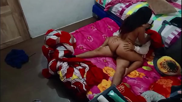 Play MP4 - Esposa infiel con el amigo del cornudo