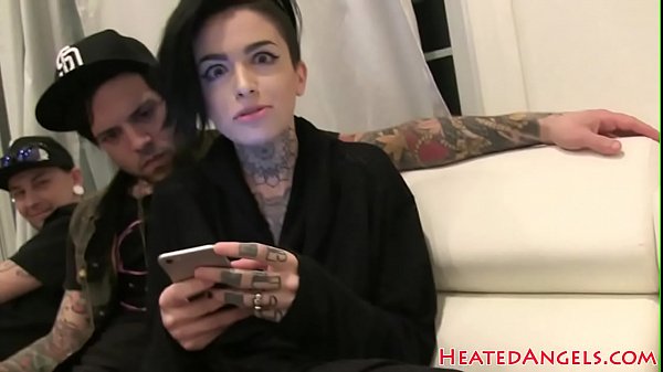 Punkrock babes talking about their_tattoos