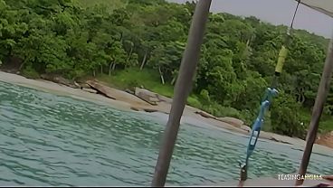 Nonton When The Tropical Cruise Was Over She Remained On The Boat With The Captain. The Milf Brunette Was Hot For Him. When Everybody Left, She Sucked His Dick And Had Anal Sex With Him. He Splashed Her Face thumbnail