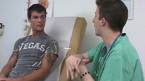 Cute face hunk Justin gets great blowjob gay video 