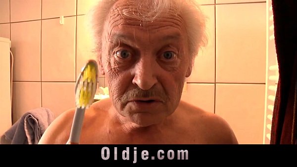 Play MP4 - Black big boobs fucking old guy in shower after caught masturbating