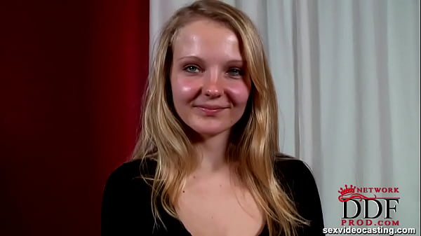 Goldie and her fine tootsies 