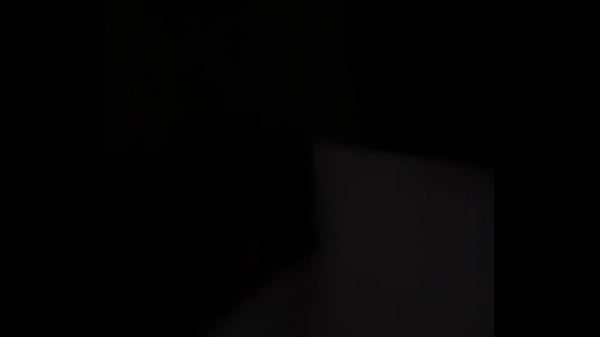 Aprovechando que estoy_peleado_con la enamoradame follo a mi amiga