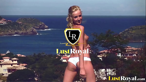 Nonton Lovely Hot Blonde Babe Enjoying Cock In Pussy And Ass thumbnail