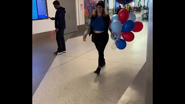 Nonton Celebrating My Only Birthday Today. So Blessed To Be A Mom thumbnail