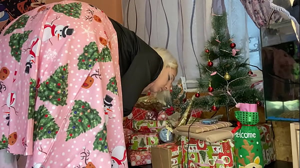Hurry And Jerk It To My Hairy Pussy Joi Christmas thumbnail