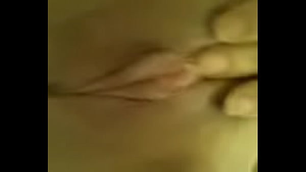 mi panochita de 18 quiero una verga comenten 