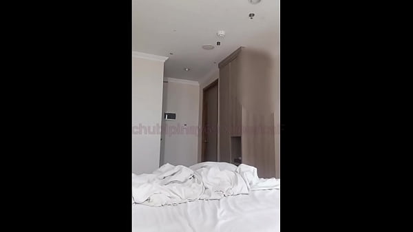 Play MP4 - Si kuya&comma; binayo ako mag reels lang sana ako&excl;