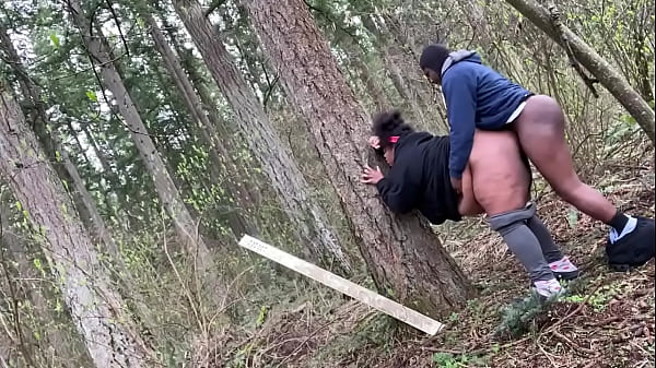 Play MP4 - Sexy preggo bbw takes huge creampie in nature
