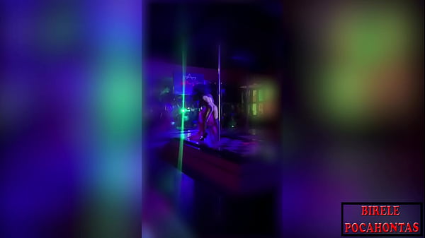 Dando aquele show a ninfeta_mais desejada