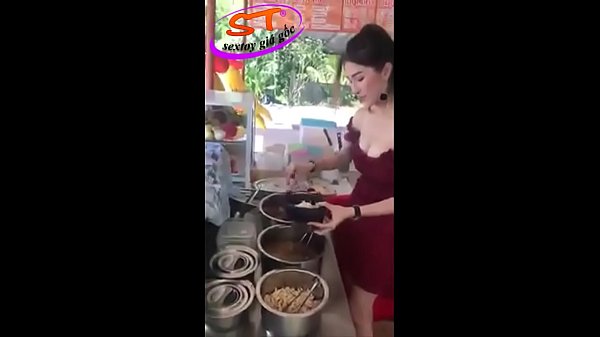 Em bánphở hay em bán bưởi