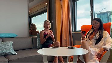 Nonton I Caught My Friend Victoria Sucking My Stepson thumbnail