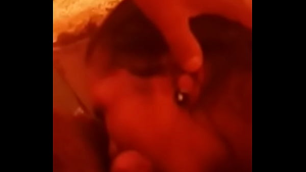 Una amiga sedienta de sexo con muchas ganas de chupar 