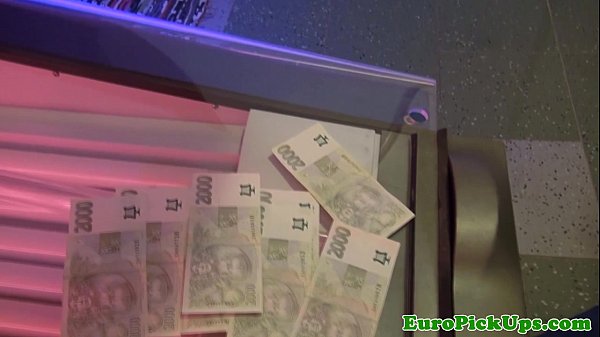 Amateur teen getstits cumshot_at work