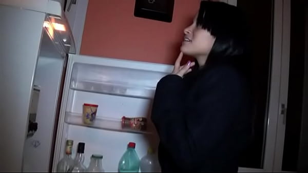 Busty amateur teengets banged in_threesome