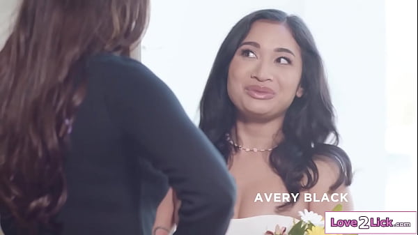 Play MP4 - Avery Black thanks her rescuer Karlee Grey by licking pussy