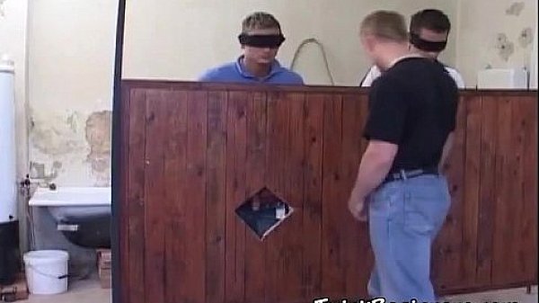 Hot twinks enjoy having a threesome 