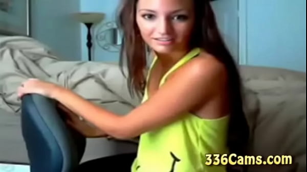 Sexy Brunette Teen With Smile On Yellow T-Shirt  Play On Webcam 