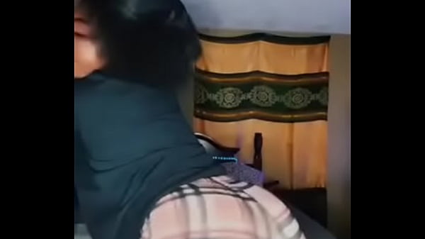 Yikumi6 twerking ass