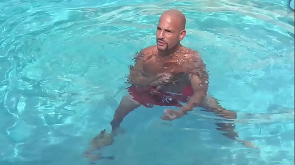 OUTSIDE INPOOL SHADOW BOXING MAXXX LOADZ