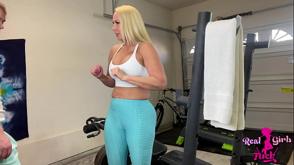 Play MP4 - My Big Tit Step Aunt Wants To Fuck Instead Of Lifting - Mellanie Monroe