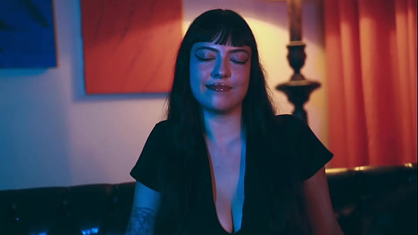 Imagine how my feet smellafter along day Now Behold