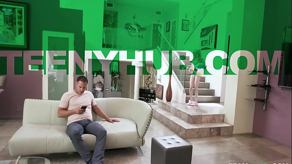 Nonton Take Me To Beach thumbnail