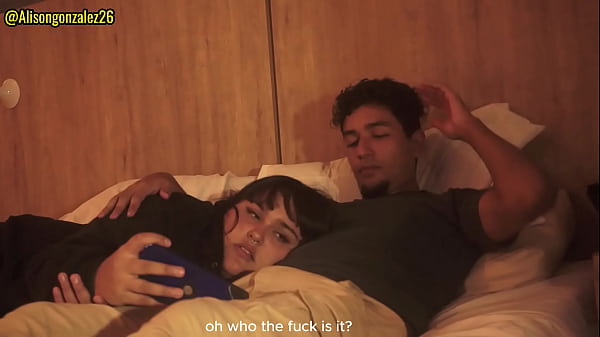 Play MP4 - Tengo sue&ntilde;o hermanastro&comma; dejame acostarme en tus piernas&comma; pero no metas tu pene en mi boca por favor&excl;&excl;