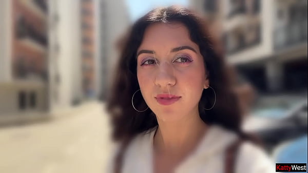 Hottie katty west asks random guy to cum on her face for a public cumwalk