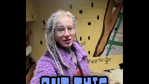 Nonton Look At This Amazing Camper Build From Lily Lu.can You Imagene To Life Inside Here ? thumbnail