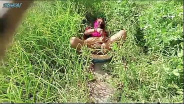 Village bhabhi fucked in the wheat fields